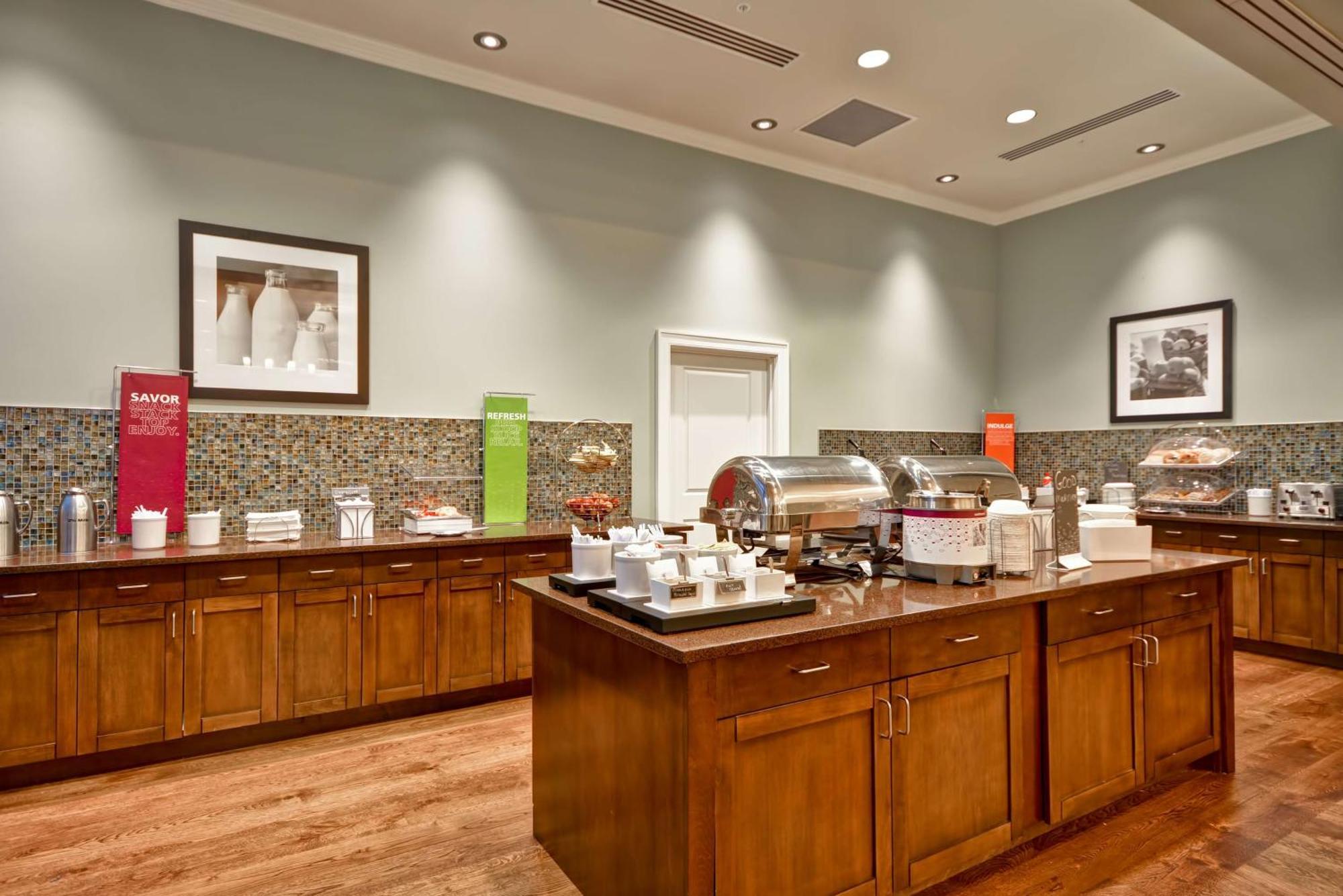Hampton Inn & Suites Charleston Airport Норт Чарлстън Екстериор снимка