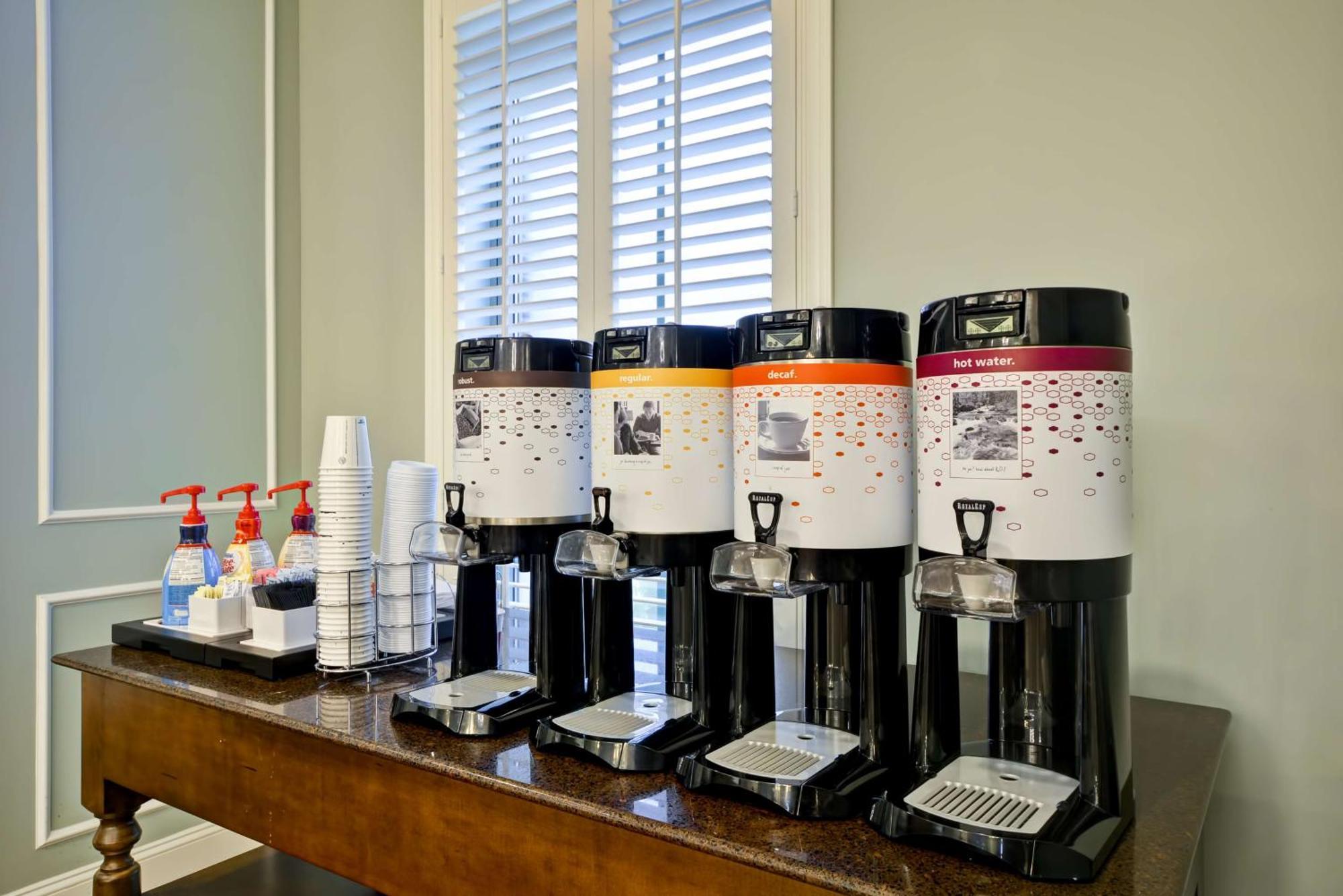 Hampton Inn & Suites Charleston Airport Норт Чарлстън Екстериор снимка